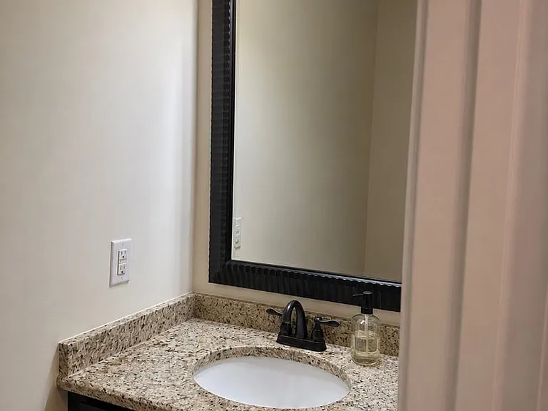 815 Westridge Cir — Photo 10