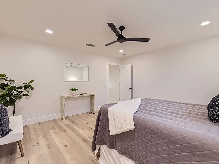 Master Bedroom Upstairs