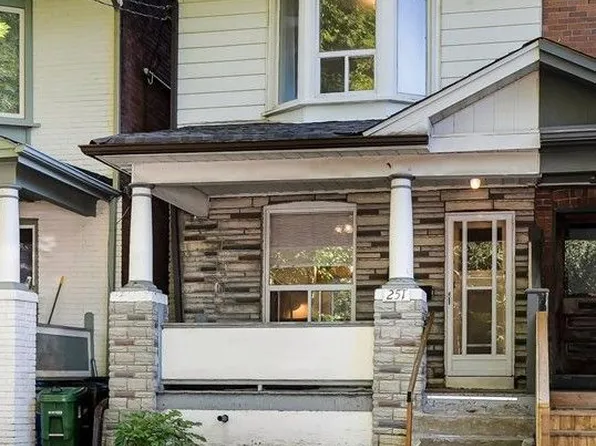 251 Ashdale Ave, Toronto, ON M4L 2Y8