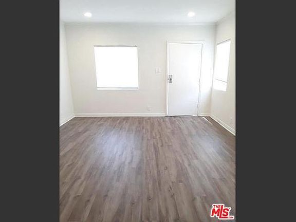 3rd image of 5823 Cimarron St