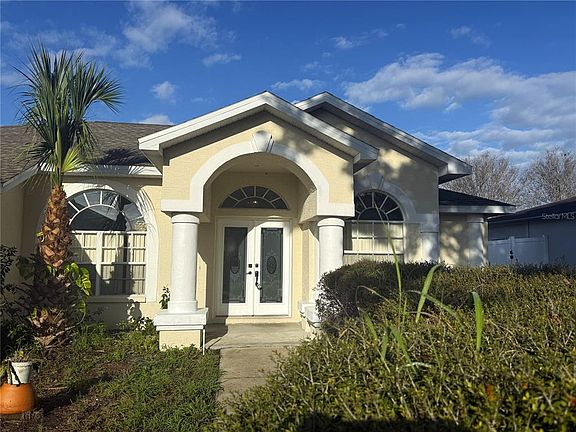 2nd image of 8839 Greenleaf Ct