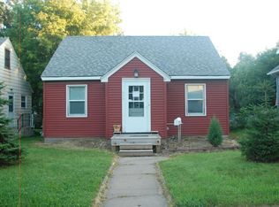 977 3rd St E, Saint Paul, MN 55106