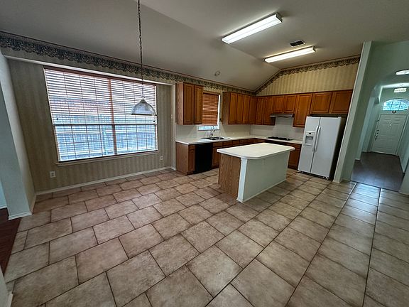 5th image of 2713 Faxon Dr