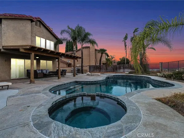 17102 Whispering Brook Way, Riverside, CA 92503