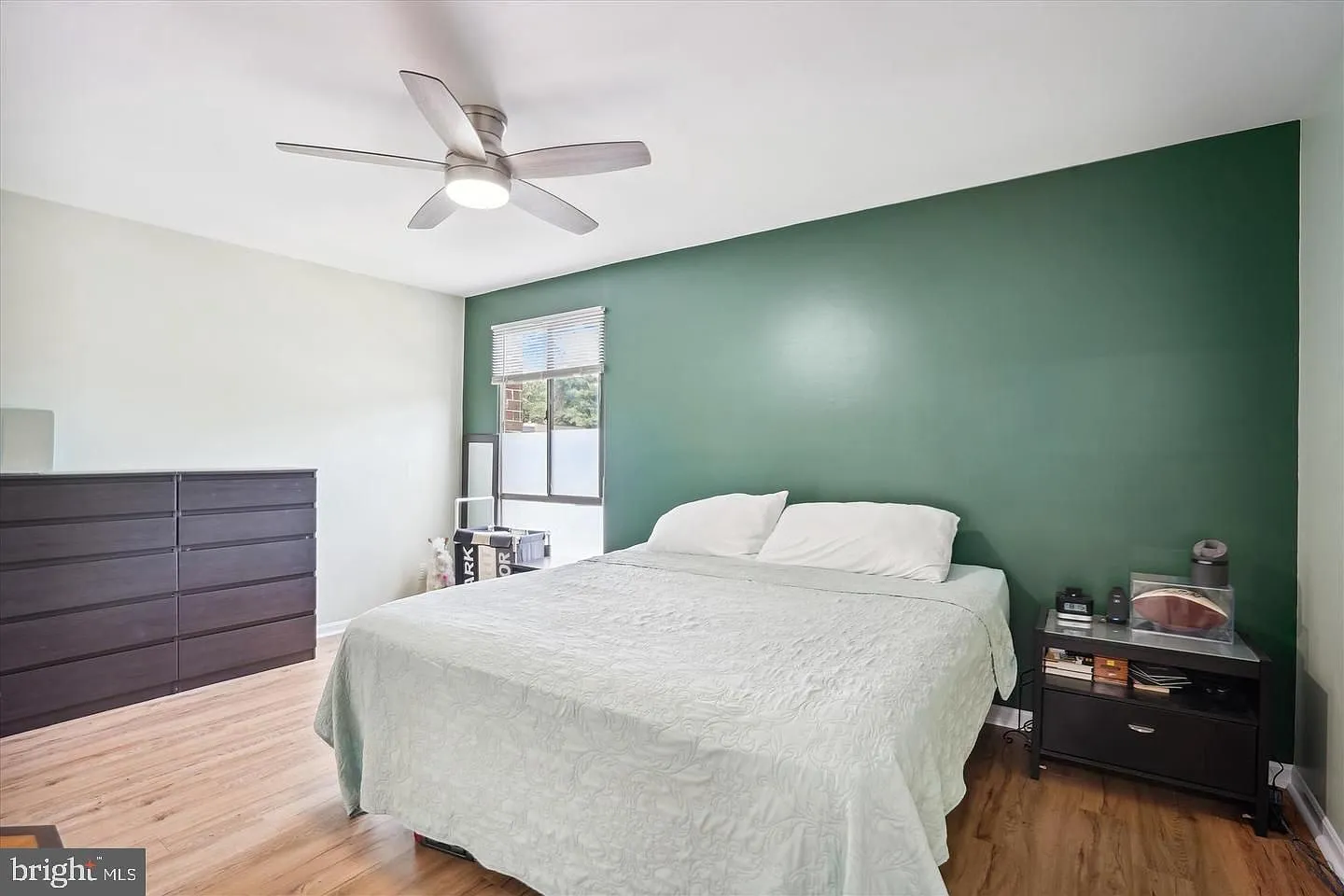 3 bed, 2.0 bath, 1475 sqft, $2,650 — Photo 3