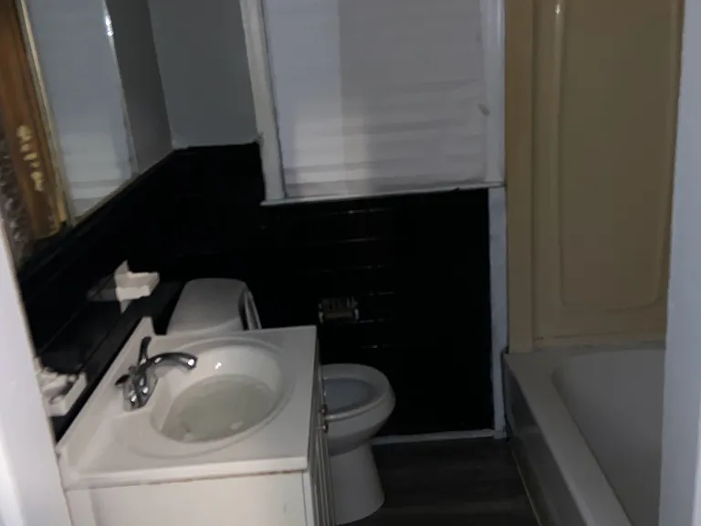 1774 Pershing St — Photo 3