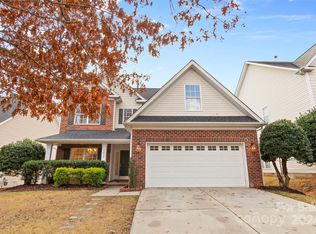 1032 Yellow Daisy Dr, Matthews, NC 28104