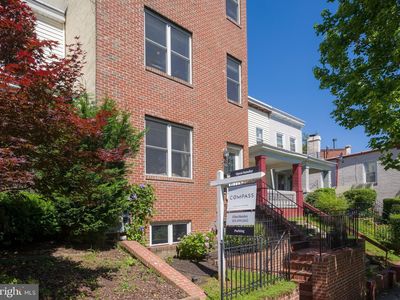 244 14th Pl NE APT 2, Washington, DC, 20002