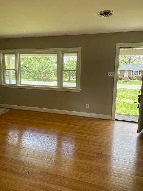 1st image of 4820 Suecla Dr