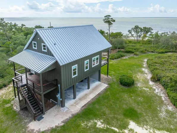 1917 Highway 98, Eastpoint, FL 32328