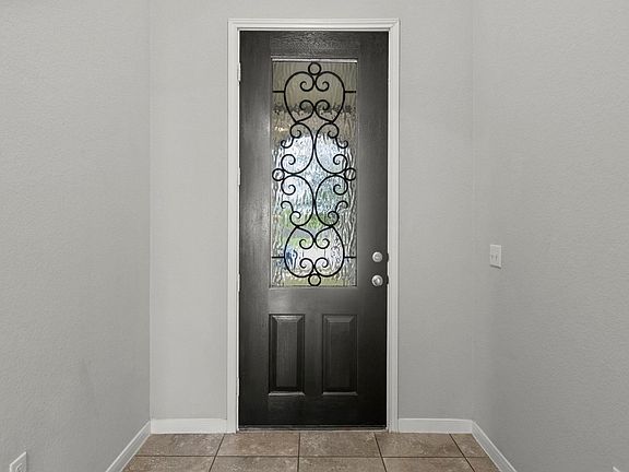 4th image of 2309 Lyla Ln