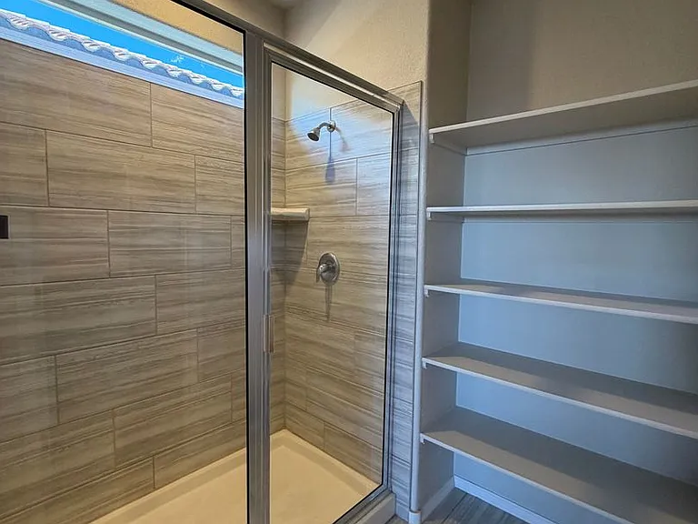 768 Amatista Loop SE — Photo 11
