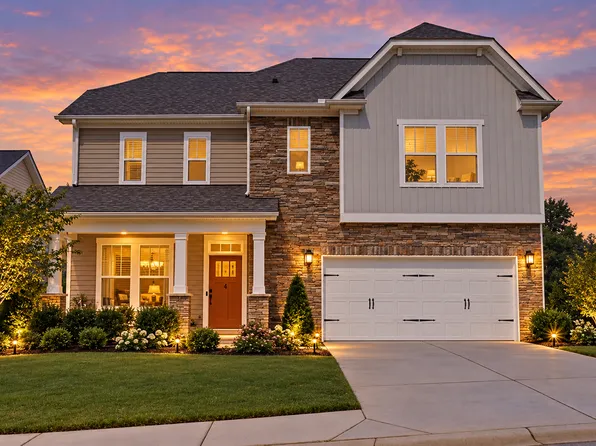 4 Glenview Park Pl, Travelers Rest, SC 29690