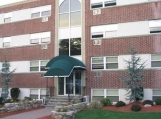 588 Main St APT 2C, Stoneham, MA 02180