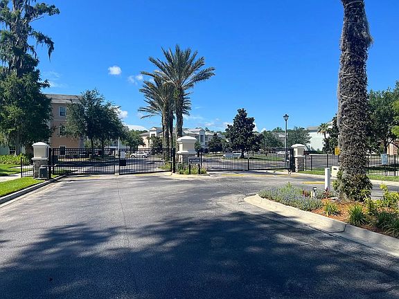 2nd image of 4911 Key Lime Dr Unit 308