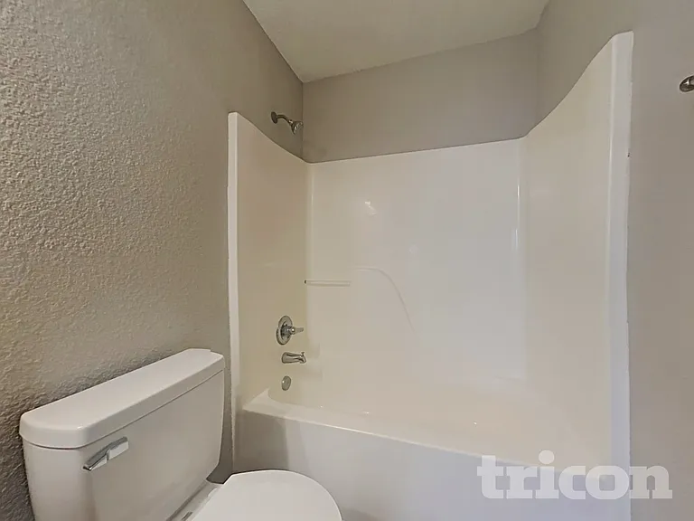 8309 Brambleberry Dr — Photo 14