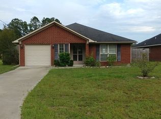 301 Gloucester Dr, Midway, GA 31320