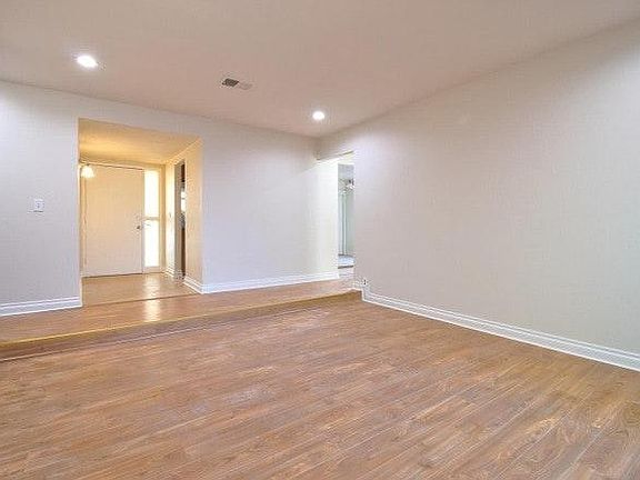 3rd image of 1587 Laketree Ct