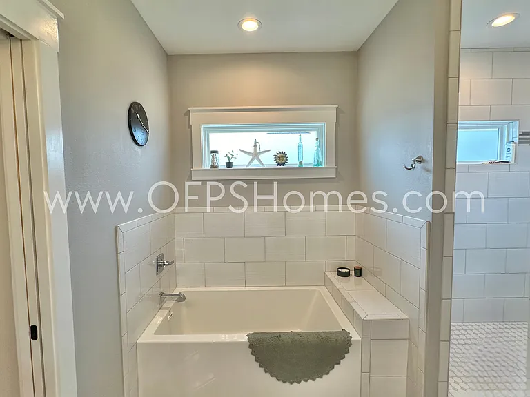 8738 El Paseo St — Photo 12