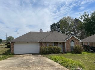166 Greenfield Ln, Pearl, MS 39208