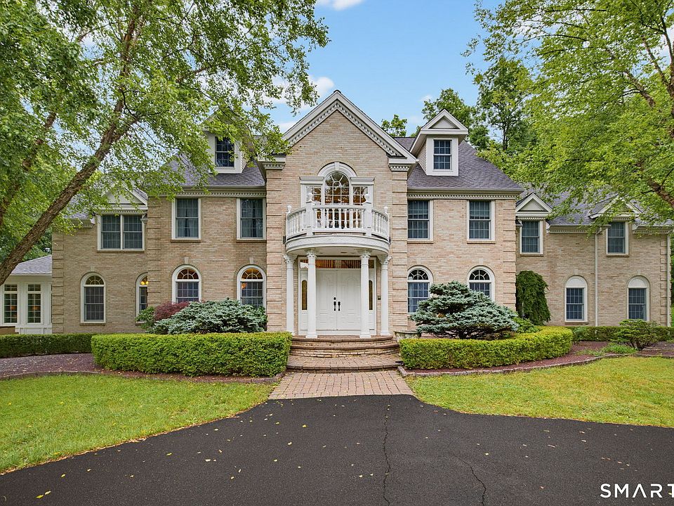 1st image of 152 Williamsburg Drive