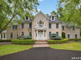 152 Williamsburg Dr, Southington, CT 06489