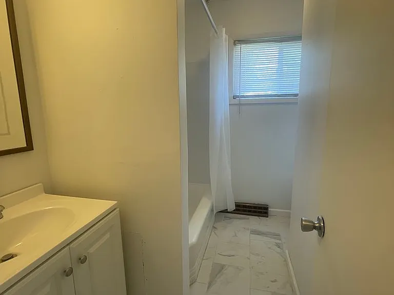 137 Western Ave — Photo 6
