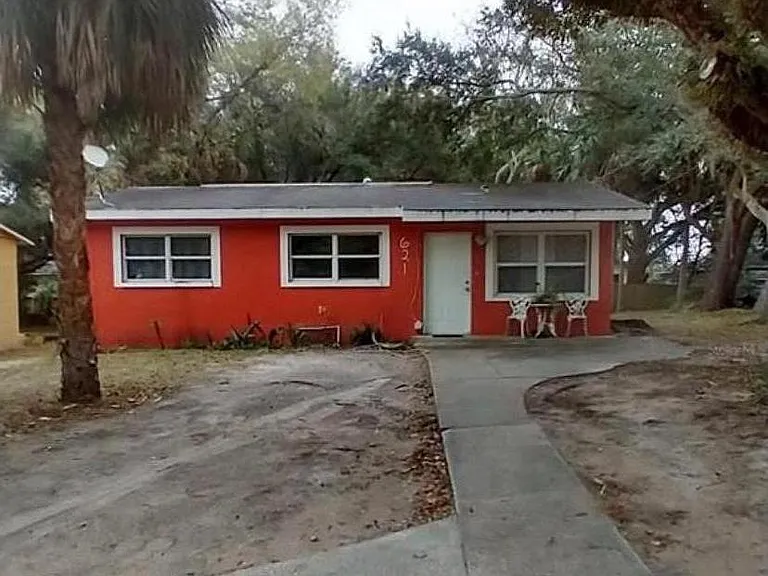621 Lincoln Ave — Photo 1
