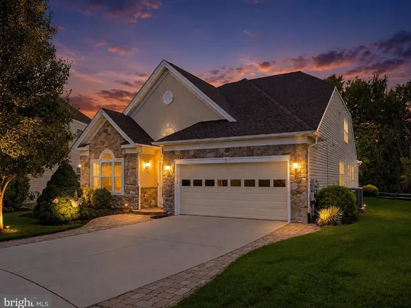 43 Mitchell Ct, Marlton, NJ 08053