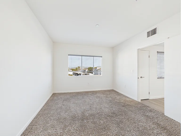 Citron Apartments — Photo 23