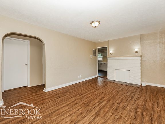 4th image of 1868 North Blvd