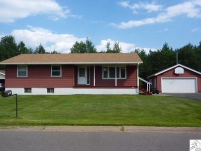 334 Leeds Rd, Hoyt Lakes, MN, 55750
