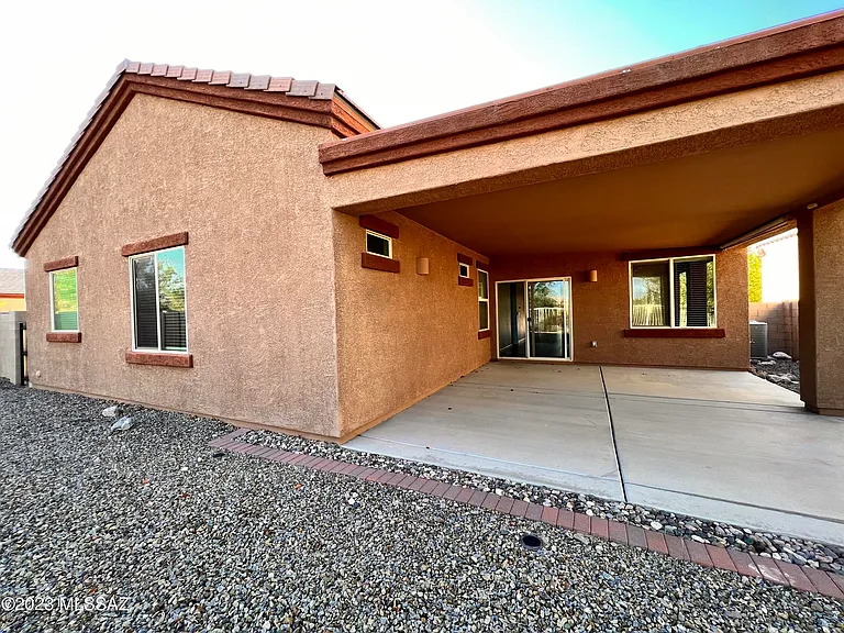 9859 N Crook Ln — Photo 23