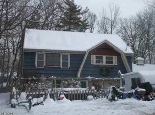 782 Canistear Rd, Highland Lakes, NJ 07422