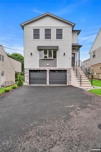 800 Pleasantview Ter, Ridgefield, NJ, 07657