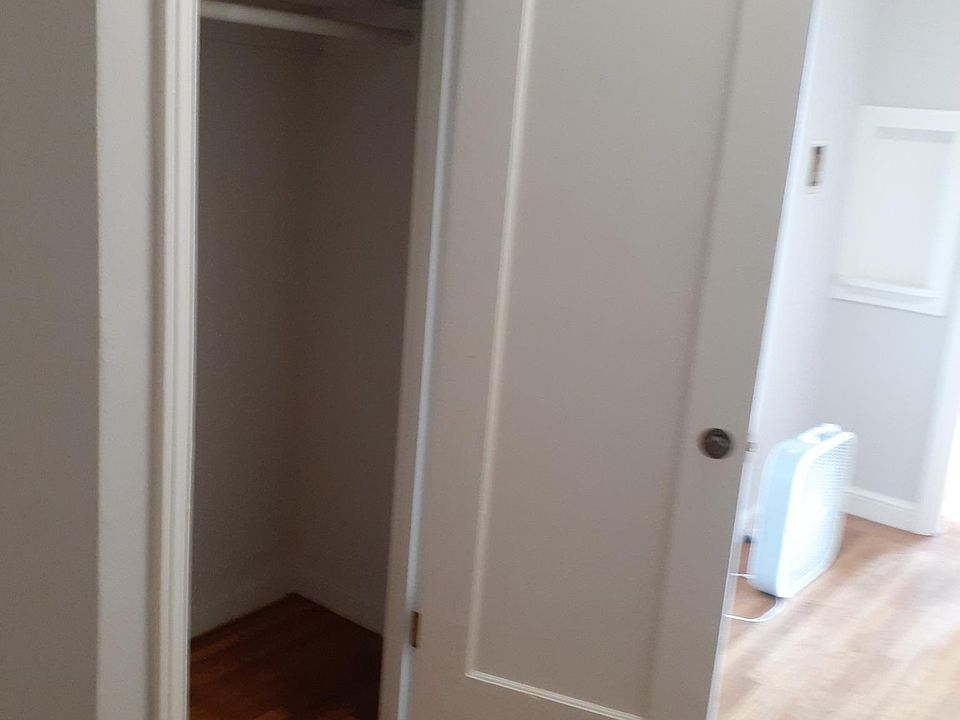 2nd hallway closet