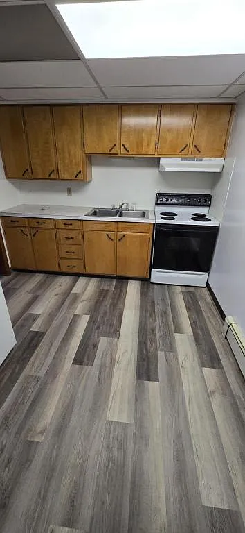 110 N Main St, Apt 2B — Photo 3