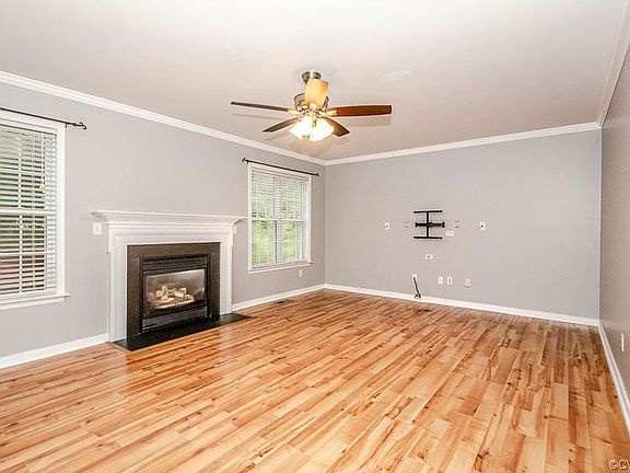 3rd image of 7114 Lynnshire Ct