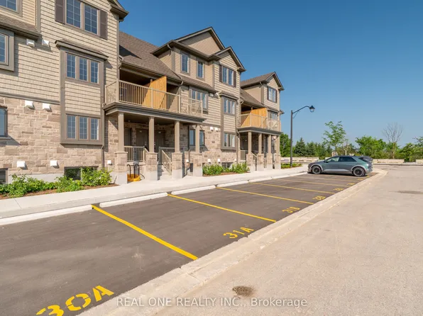 85 Mullin Dr #33A, Guelph, ON N1E 0R4