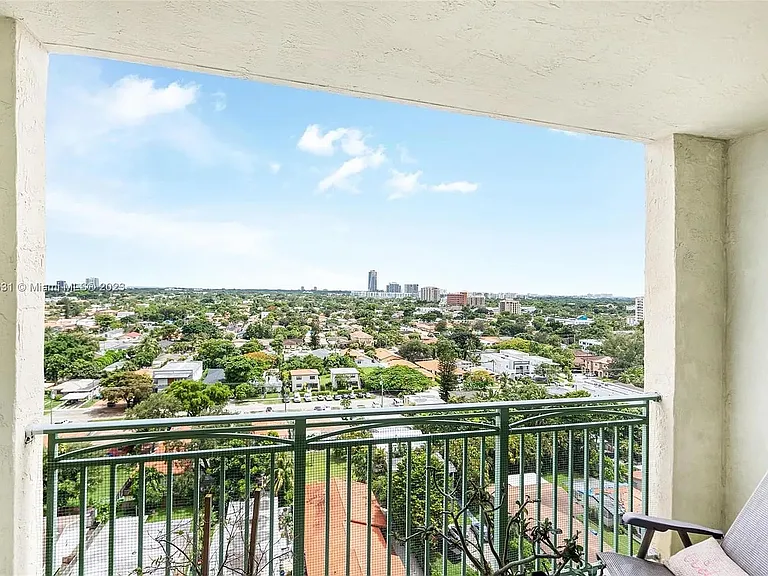 3500 Coral Way #Penthouse 105 — Photo 5