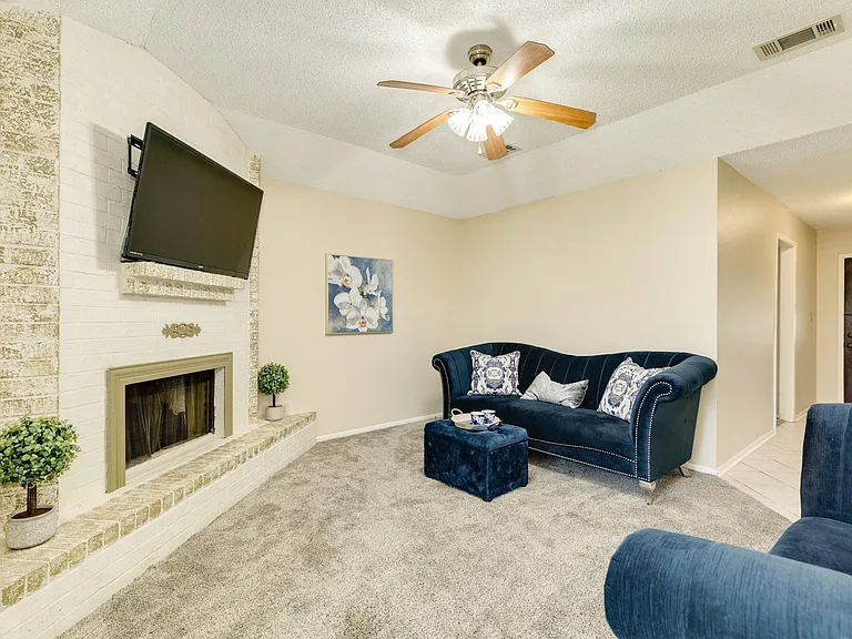 530 Tall Timber Dr — Photo 9