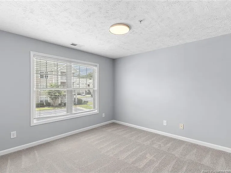 3340-7 Harbour Pointe Pl — Photo 5