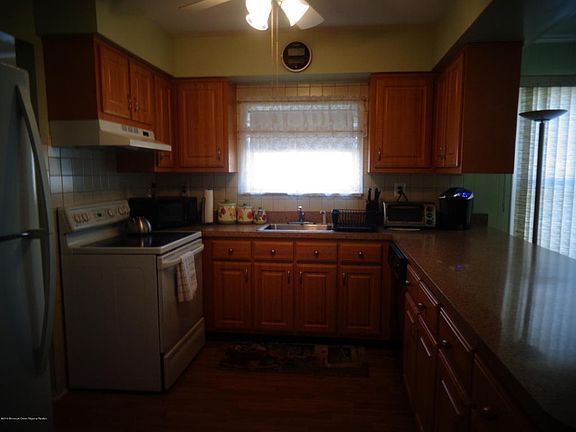4th image of 12 Andros St