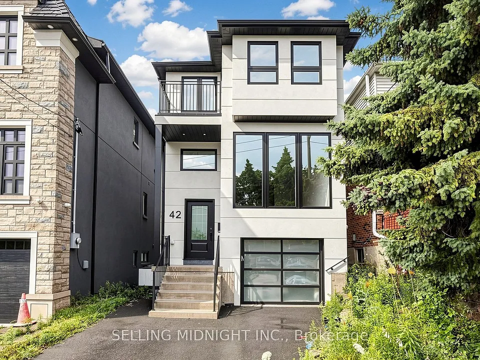 42 Guthrie Ave