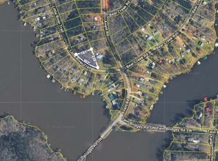 104 Little River Ct, Eatonton, GA 31024