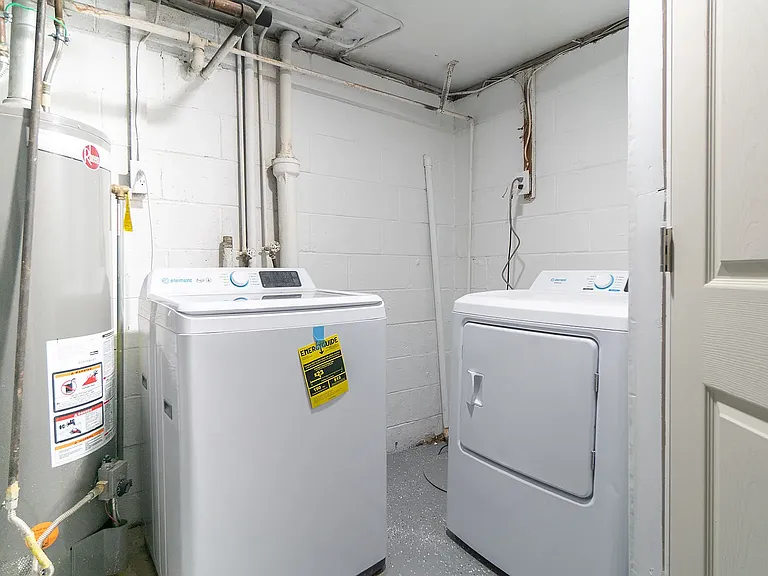 501 Adams Ln #6H — Photo 39