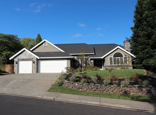 24 Brandt Dr, Moraga, CA 94556