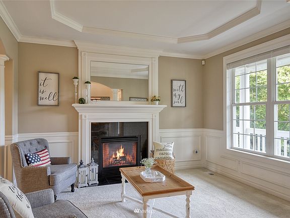 4th image of 9617 183rd Ave E