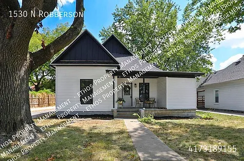 1530 N Robberson Ave Photo 1