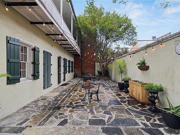3rd image of 1017 Conti St #3